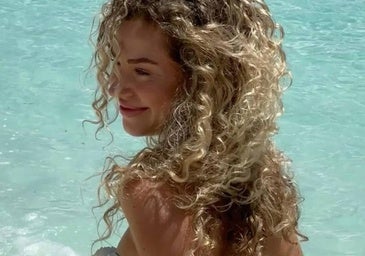 Crunch -Free Hair Geles que tienen rizos a los frisotis en verano